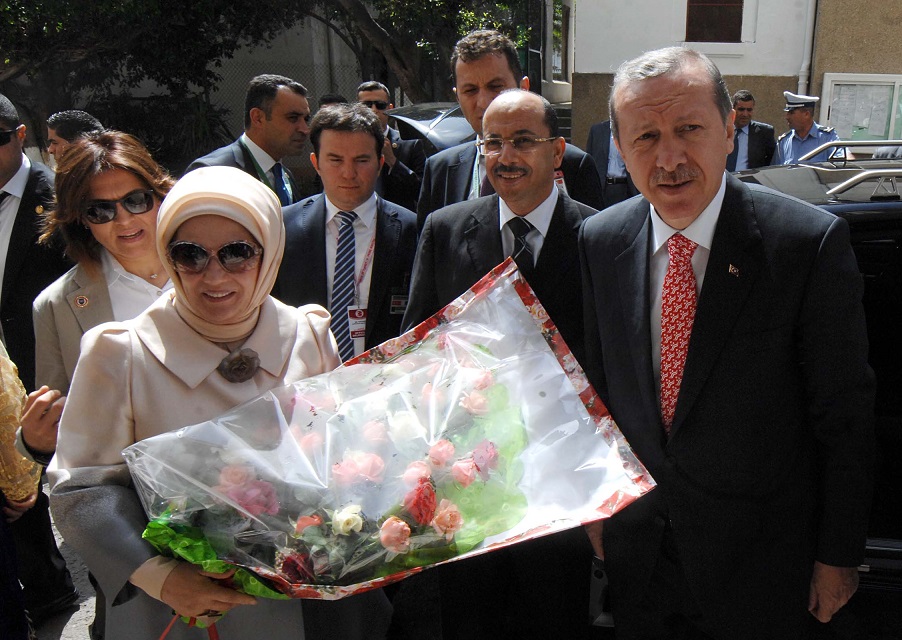 Le couple Erdogan à Alger en 2013. New Press