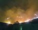 Un gigantesque incendie encercle la ville de Béjaïa