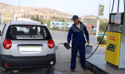 Carburant : Naftal généralise les cartes électroniques