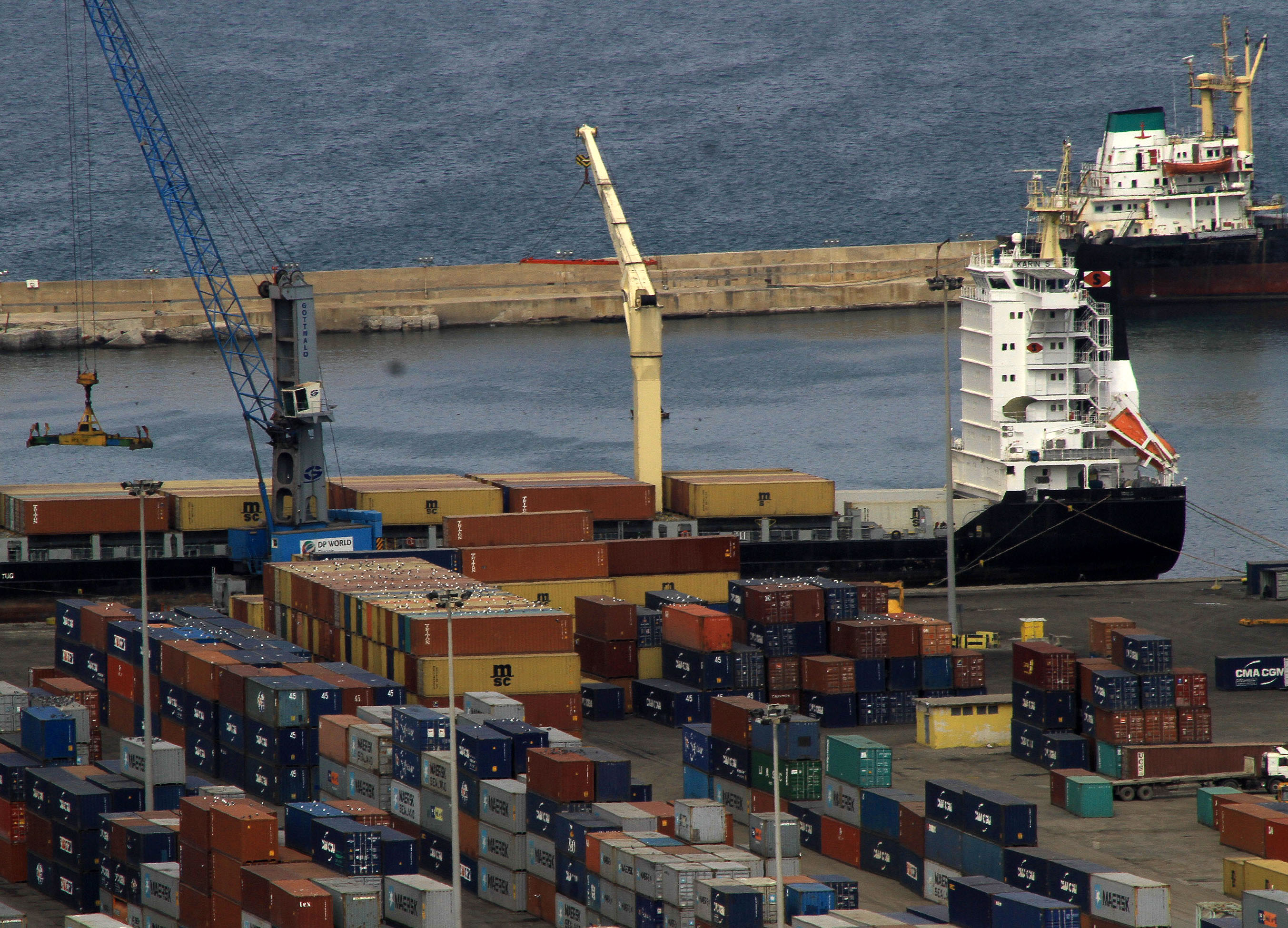 Le creusement du déficit s’explique par la baisse conséquente des exportations. New Press