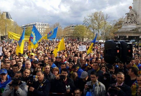 Rassemblement du MAK à Paris. D. R.