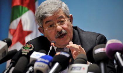 Ouyahia : «Il faut défendre le pays sur internet !»