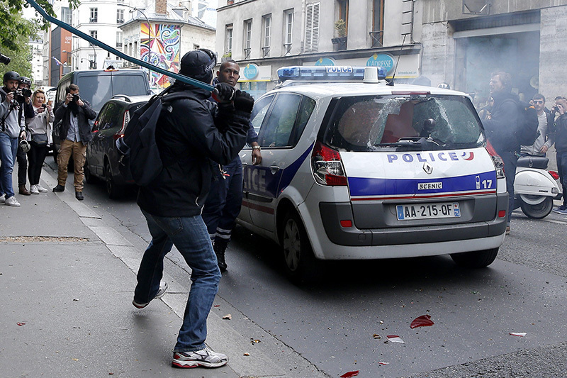 Les policiers français veulent pouvoir agir, mais ils sont limités dans leur action. D. R.