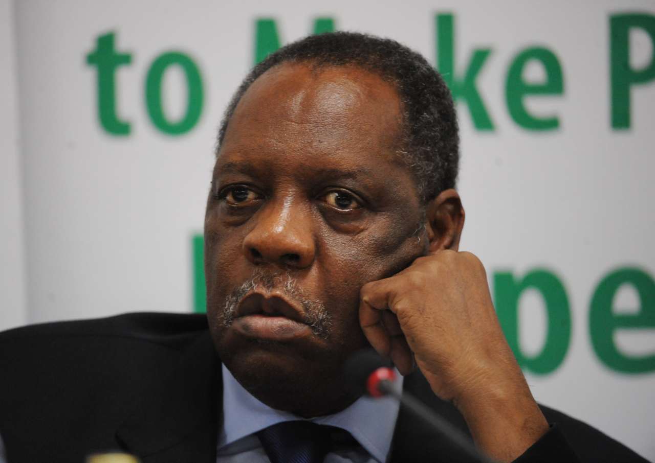 Issa Hayatou. D. R.