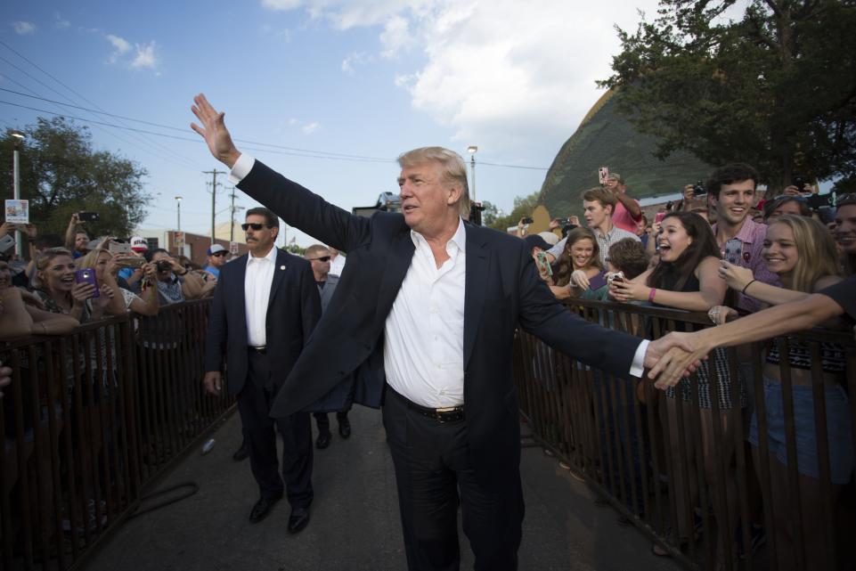 Donald Trump. Loin des lobbies, près du peuple américain. D. R.