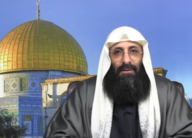 L'imam palestinien Salah-Eddine Ibn Ibrahim s'adressant aux Algériens. D. R.