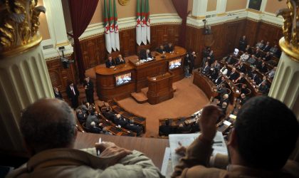 Le FLN renouvelle les responsables de ses structures au Sénat