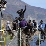 Les migrants entrent dans l'enclave espagnole de Ceuta par vagues successives. D. R.