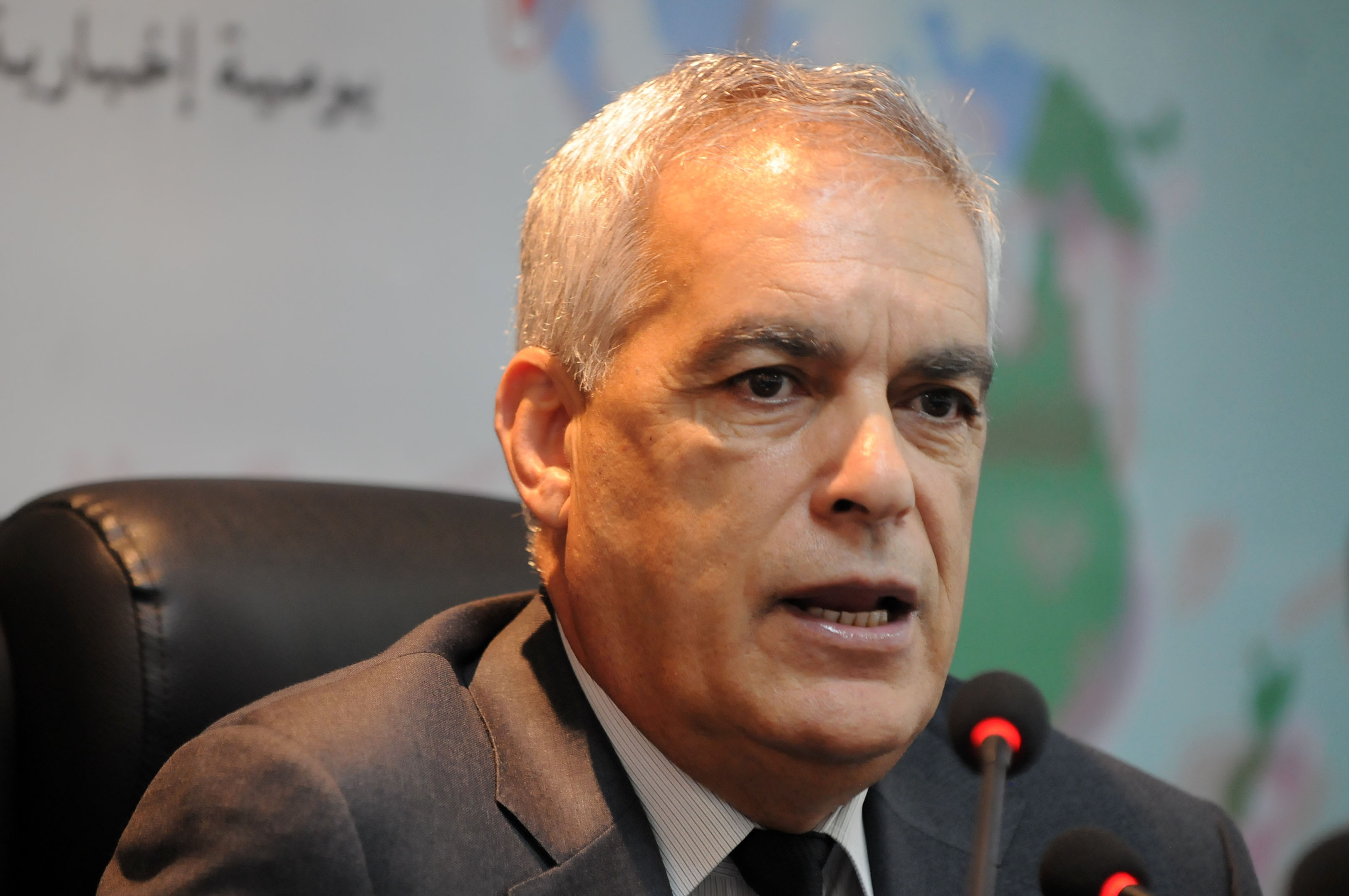 Boudjemâa Talai, ministre des Travaux publics et des Transports. New Press