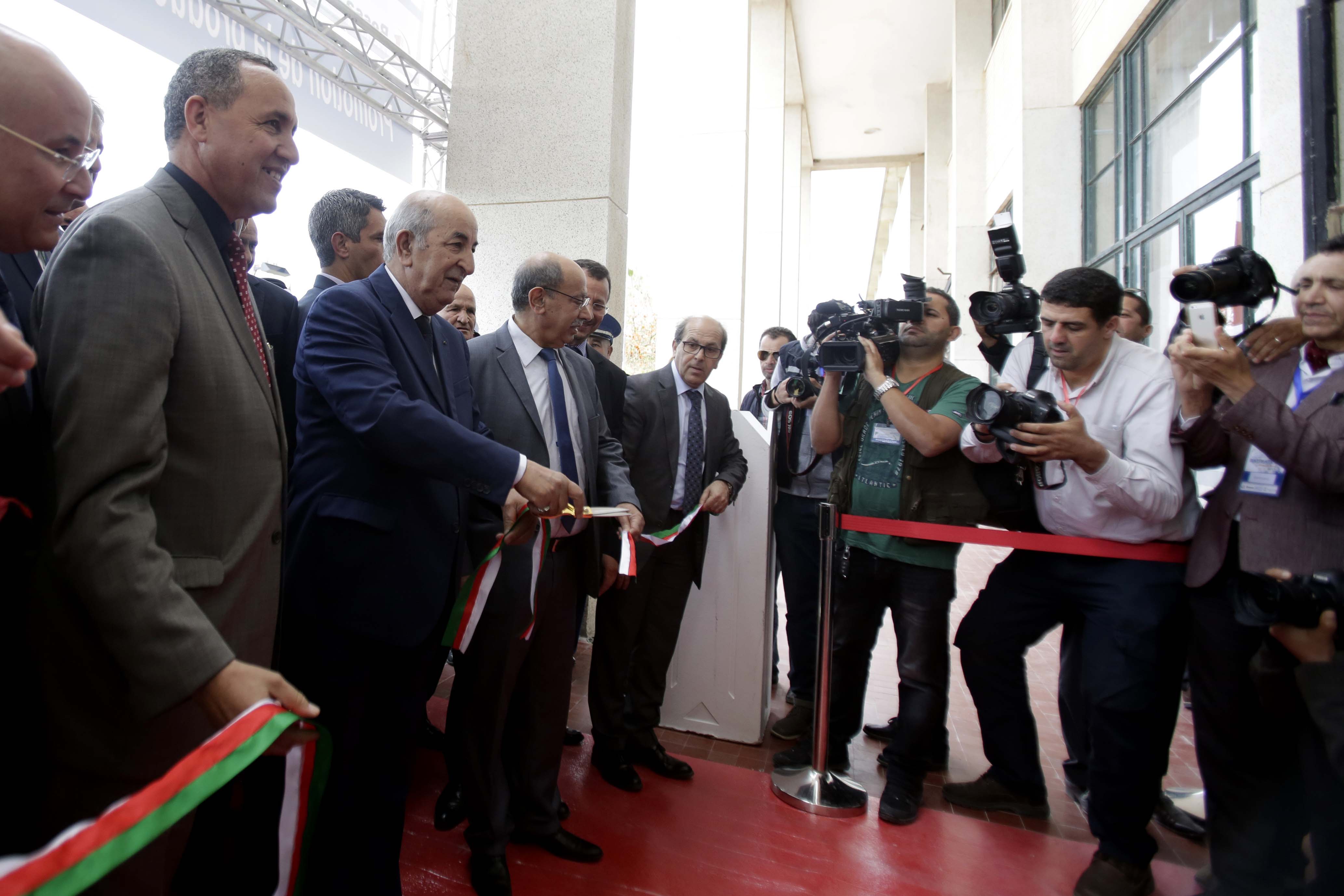 Tebboune inaugurant le Batimatec-2017. New Press