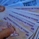 Les analystes imputent la chute du dinar tunisien à la baisse des réserves de devises. D. R.