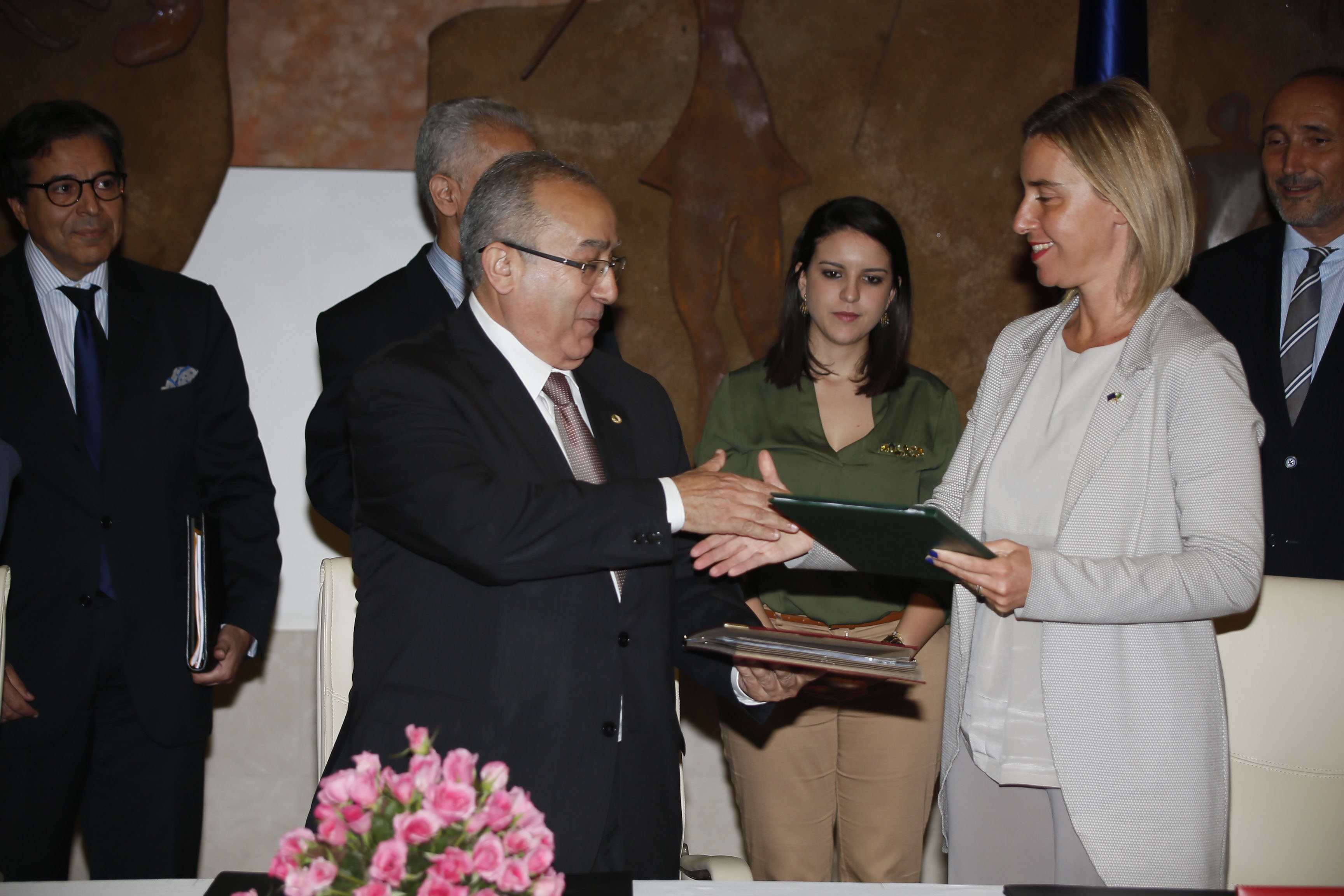 Federica Mogherini, reçue Ramtane Lamamra, en septembre 2015. New Press