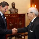 Riadh Mouakher avec le président Essebsi. D. R.