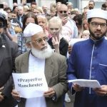 Rassemblement de musulmans britanniques après l'attaque de Manchester. D. R.
