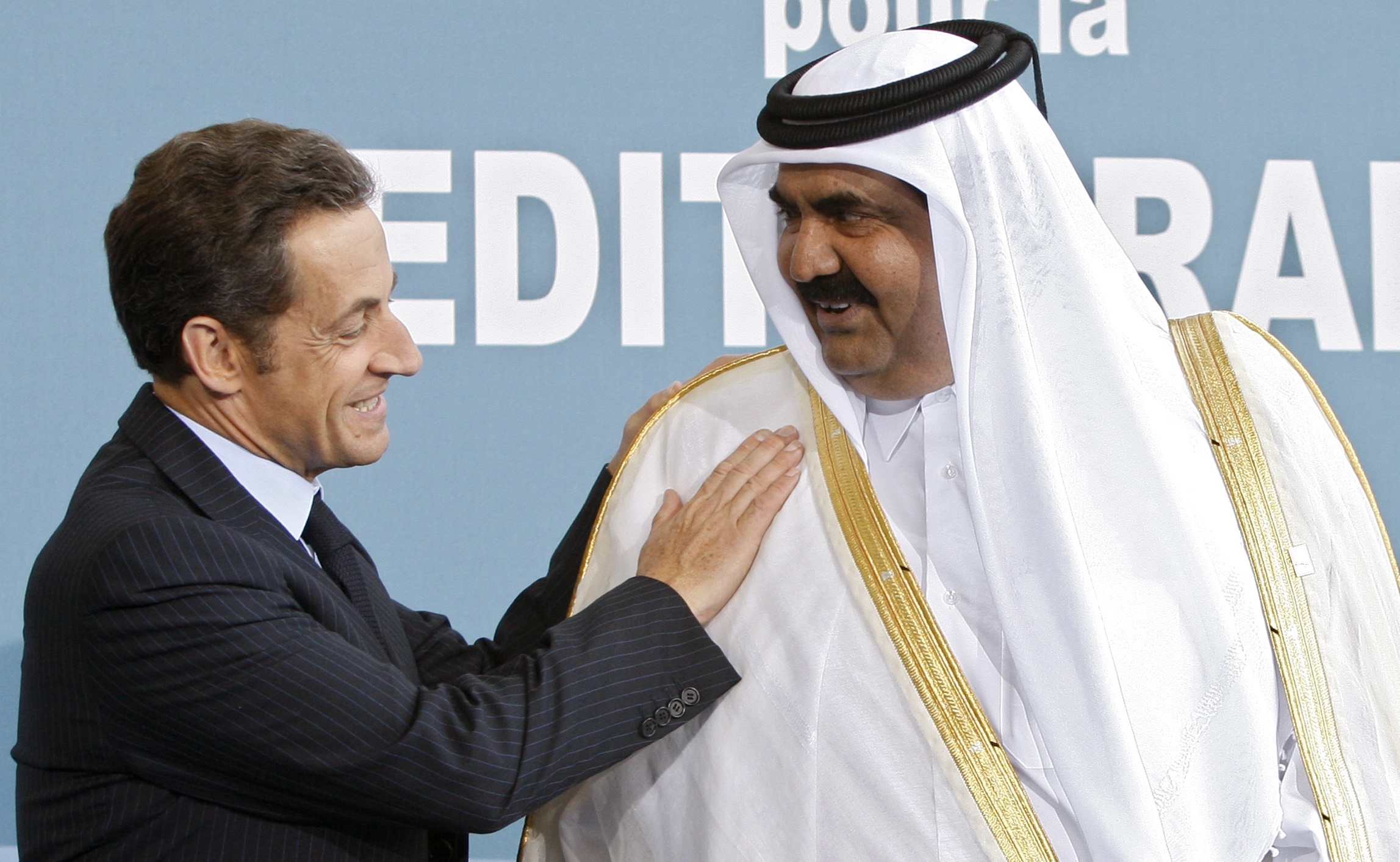 RÃ©sultat de recherche d'images pour "photo de sarkozy avec l emir du qatar"