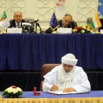 Signature de l'Accord d'Alger, en mai 2015. New Press