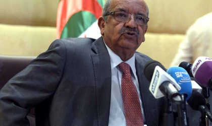 Messahel aux Emirats puis au Caire pour présider un conseil de la Ligue arabe