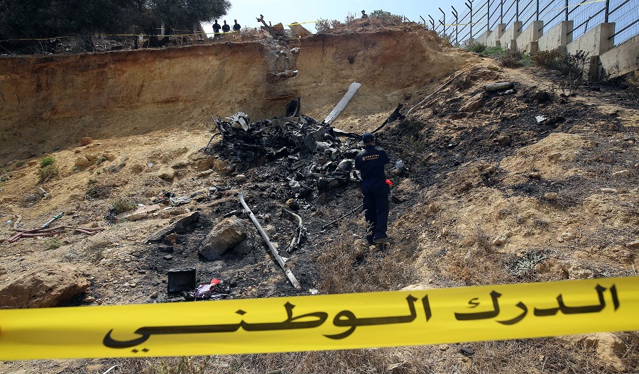 Quatre morts dans le crash d’un hélicoptère à Alger