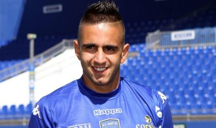 Avant de finaliser l’arrivée de Boudebouz, le Betis Séville doit résoudre certains problèmes