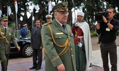 Gaid Salah dénonce ceux qui emploient le terrorisme pour des desseins abjects et maléfiques