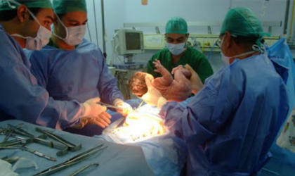 Décès d’un nouveau-né dans une clinique à Mostaganem : sept personnes inculpées