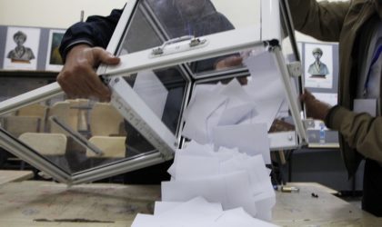 Bouira : un bureau de vote fermé par des citoyens à Haizer