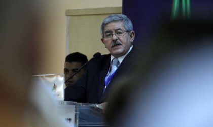 Ouyahia plaide pour la décentralisation des Assemblées élues locaux au service du citoyen