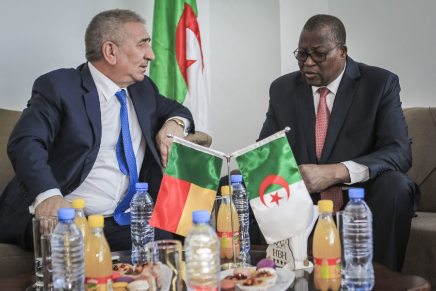 L’ambassadeur du Bénin visite les usines de Condor Electronics