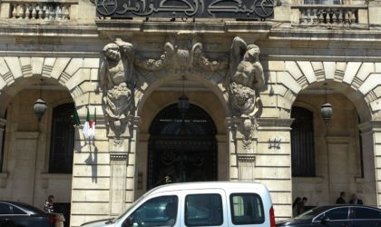 20 banques et 9 établissements financiers activent en Algérie