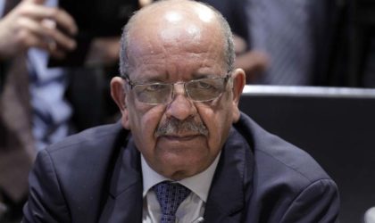 Messahel se réunit à Paris avec l’ambassadeur et les chefs de poste consulaire