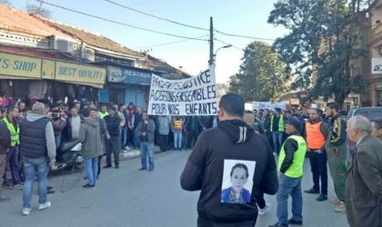 Imposante marche à Sidi Aïch pour dire «non» à la violence faite aux enfants