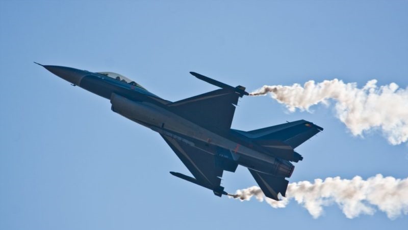 F-16