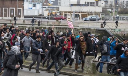 France : des heurts d’une rare violence à Calais
