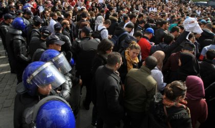 Des dizaines de médecins résidents arrêtés par la police