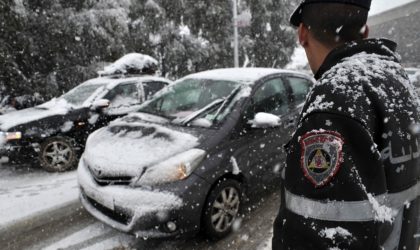 Intempéries : circulation très difficile sur les routes de Tissemsilt en raison de la neige