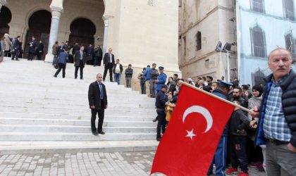 Les affidés d’Erdogan détournent les fidèles de la mosquée de Bouteflika ?