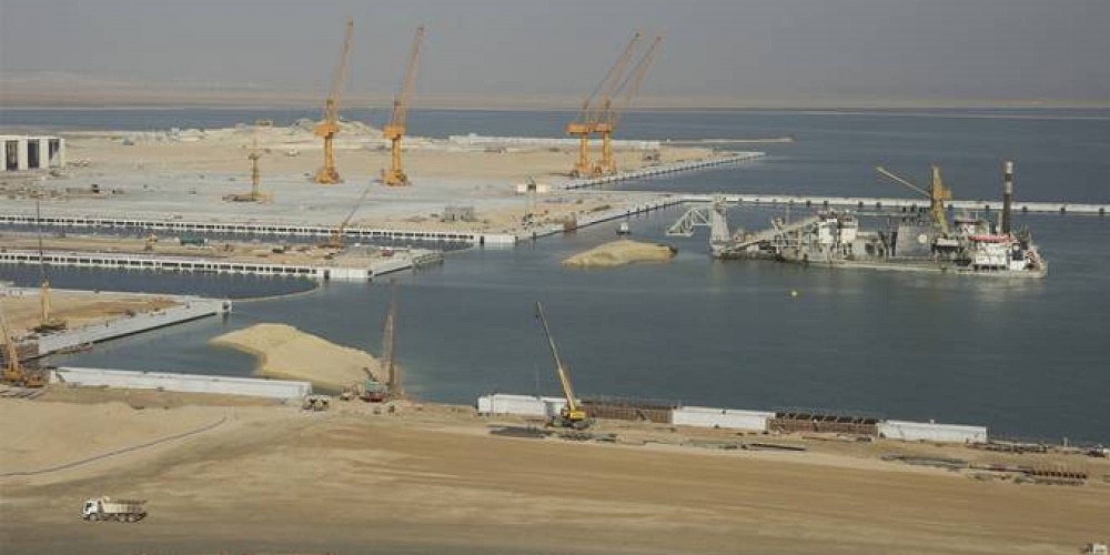 Le port centre d'El-Hamdania zones industrielles ligne ferroviaire