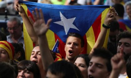 Des milliers de manifestants à Barcelone pour dénoncer l’arrestation de Puigdemont