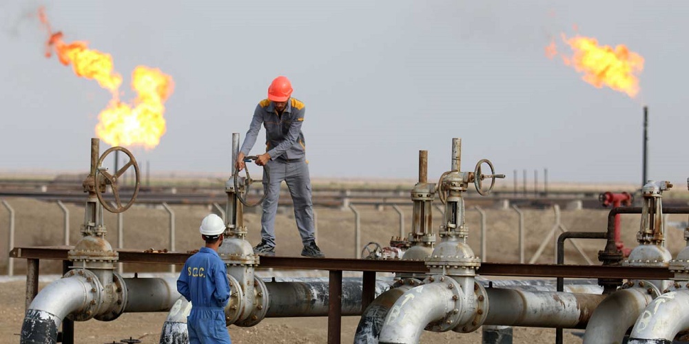 Le pétrole recule dans un marché hésitant