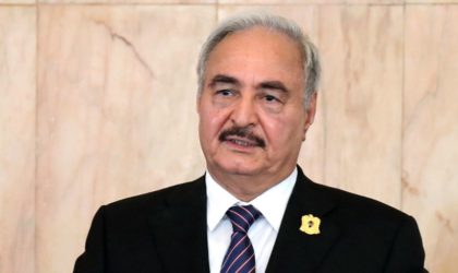 Le maréchal Khalifa Haftar serait hospitalisé à Paris