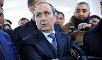 Les résidents dentistes d’Alger suspendent leur grève : Hasbellaoui au charbon