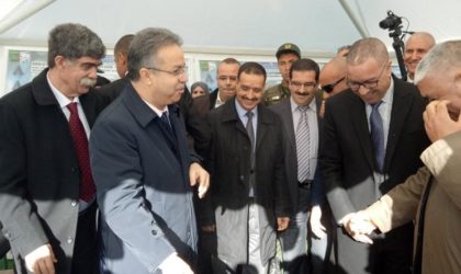 Temmar supervise la distribution de logements AADL à Alger 