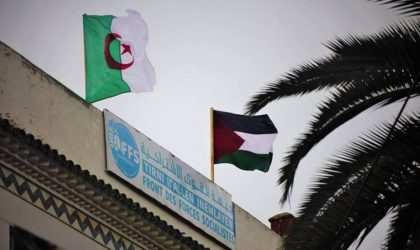 Le FFS hisse le drapeau palestinien au siège du parti en signe de solidarité