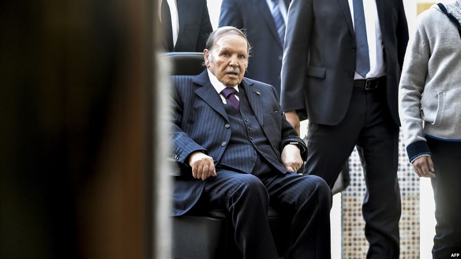 Bouteflika signature décrets