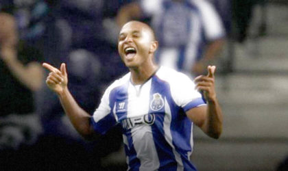 Football : Brahimi ouvre son compteur buts