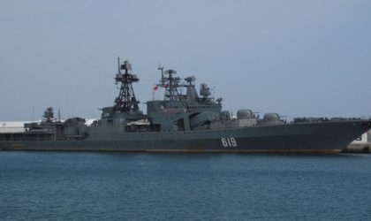 Coopération militaire : un détachement de la marine russe accoste au Port d’Alger