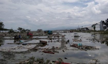 Séisme et tsunami en Indonésie : le bilan passe à au moins 832 morts