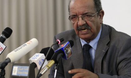 Messahel réitère la position constante de l’Algérie envers la cause palestinienne