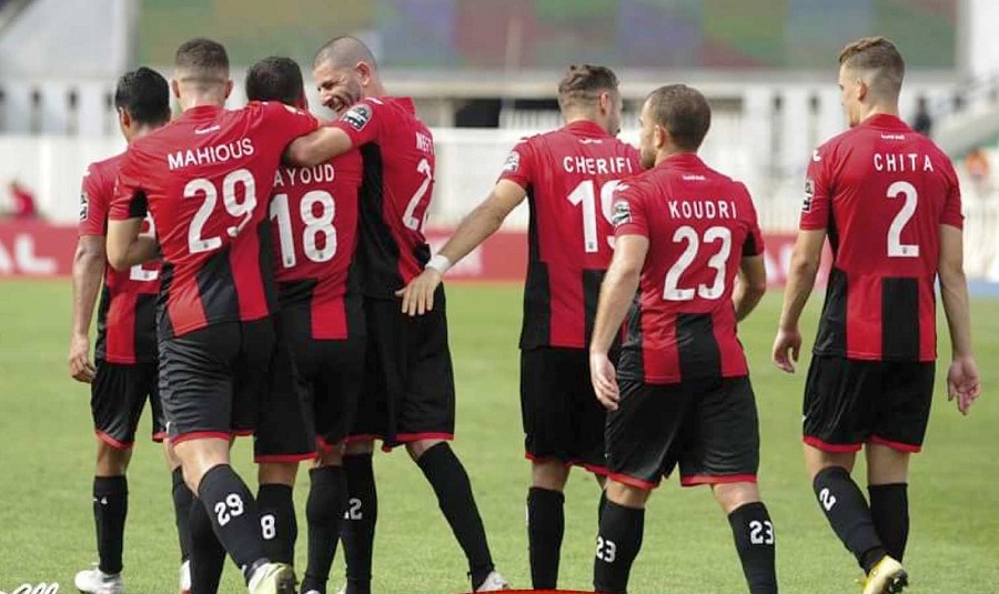 l'USM Alger, Rouge et Noir