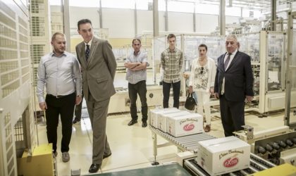 L’ambassadeur de la Serbie visite les usines du groupe Condor